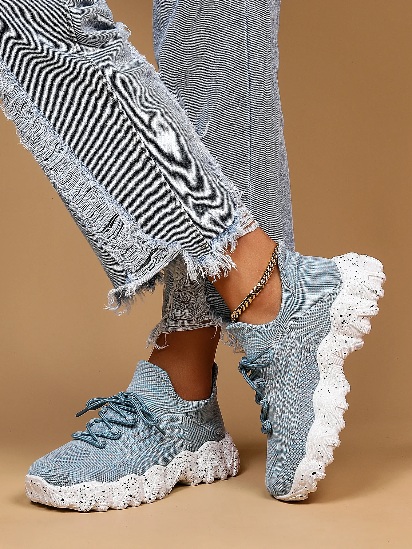 Women’s Stylish Lace-Up Sneakers