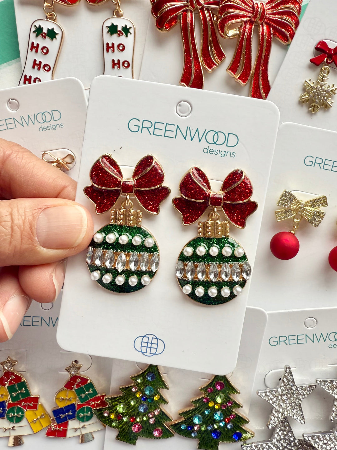 PRE SALE ARRIVING 15 NOV- Bauble & Bow Christmas Earring in Red, Green & Gold