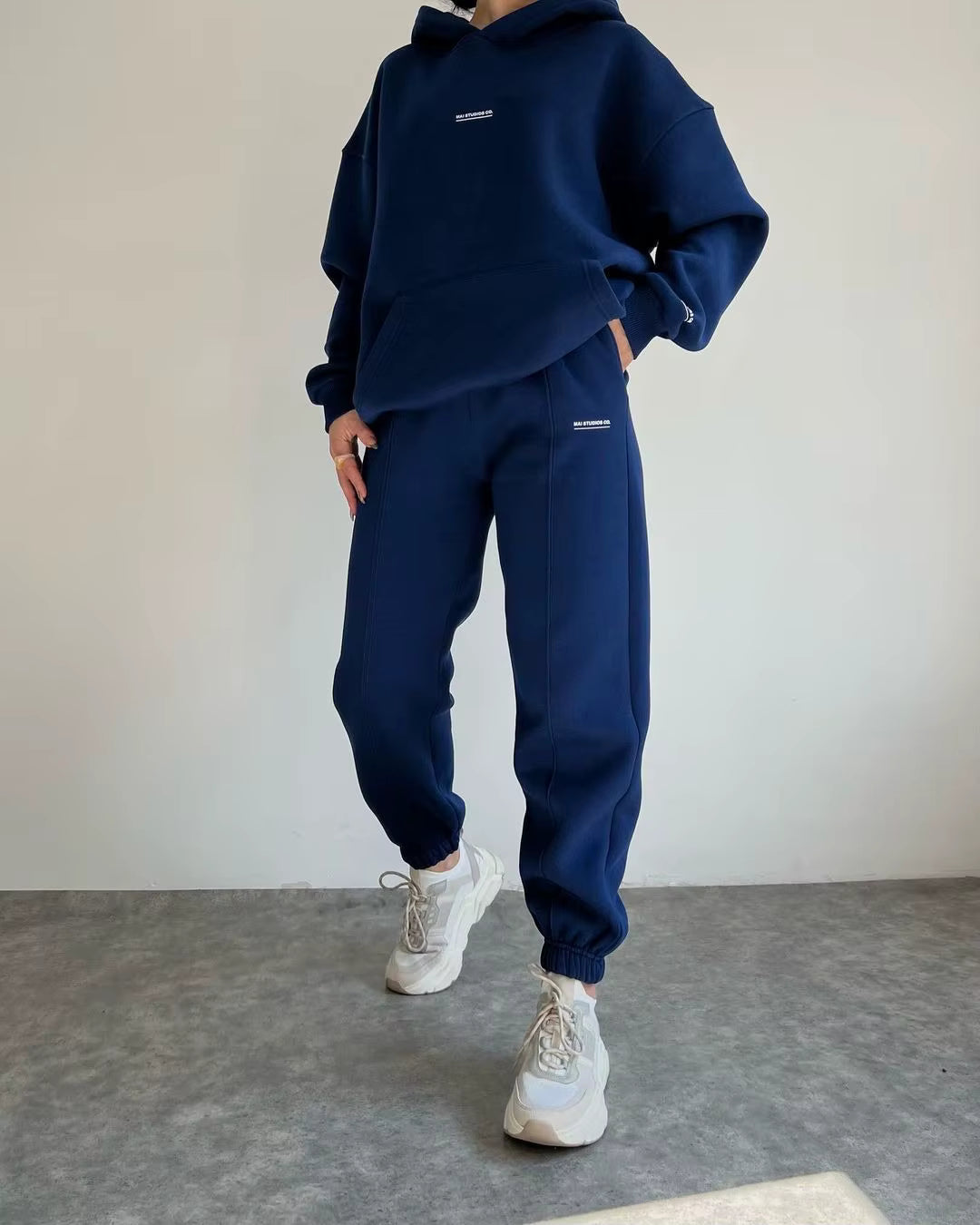 Isla Urban - Oversized Hoodie Suit