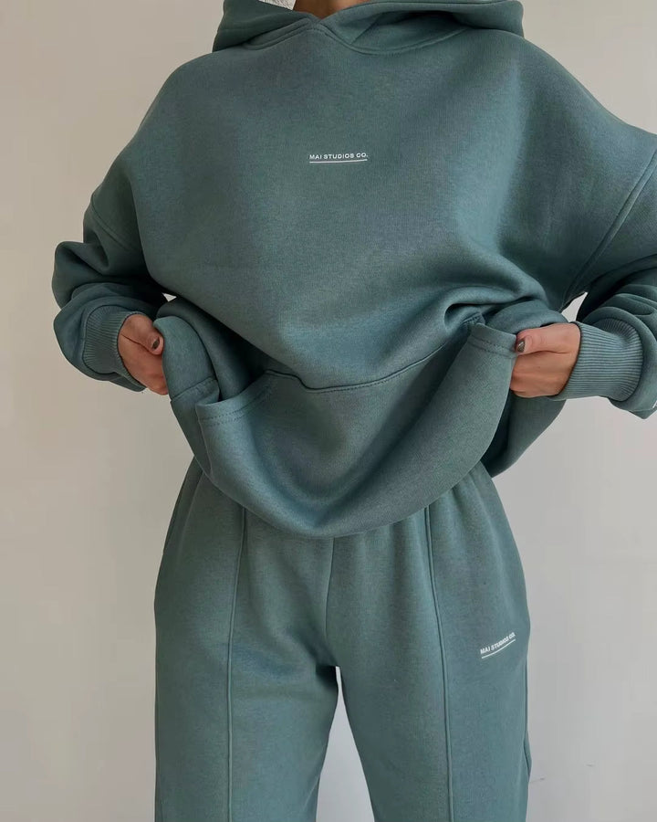 Isla Urban - Oversized Hoodie Suit