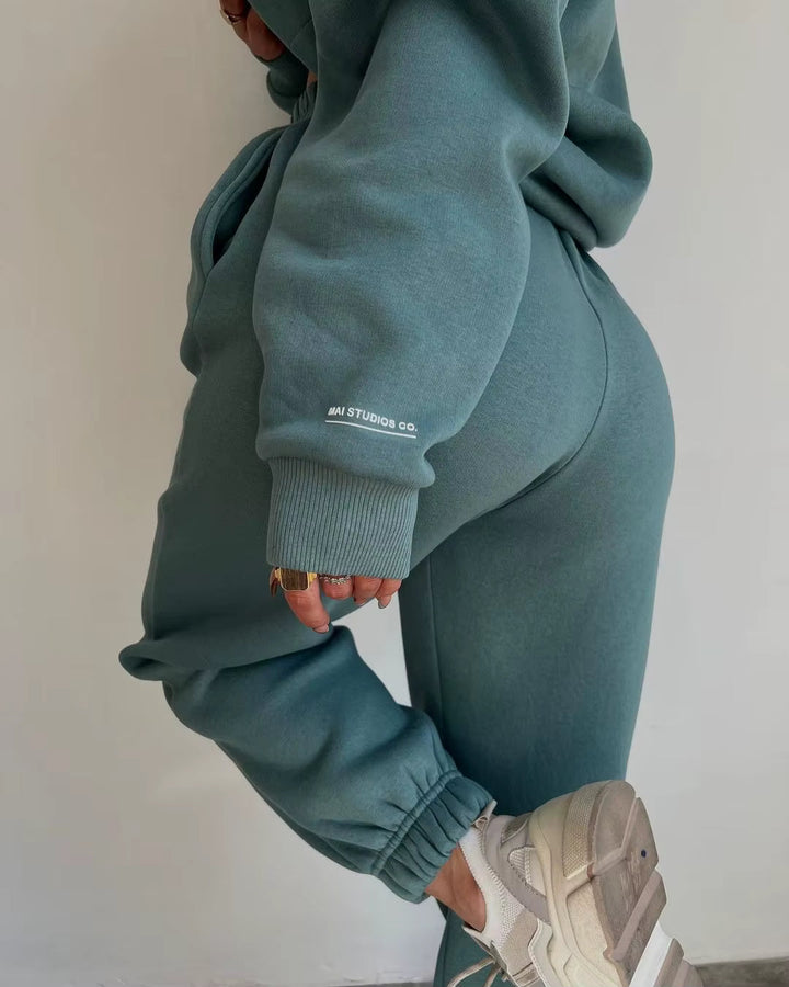 Isla Urban - Oversized Hoodie Suit