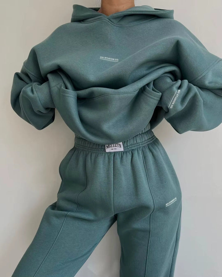 Isla Urban - Oversized Hoodie Suit