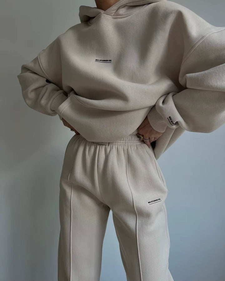 Isla Urban - Oversized Hoodie Suit
