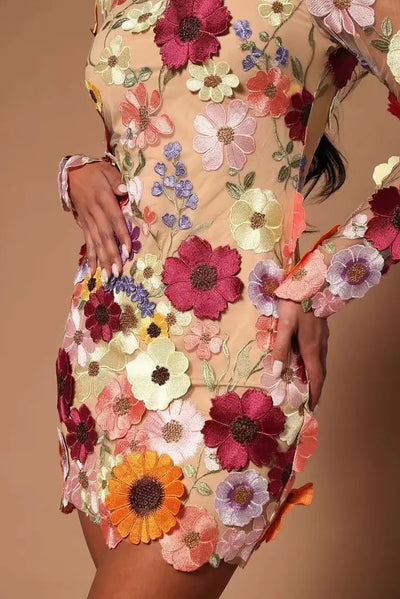 Elegante Luxus-Blumenstickerei