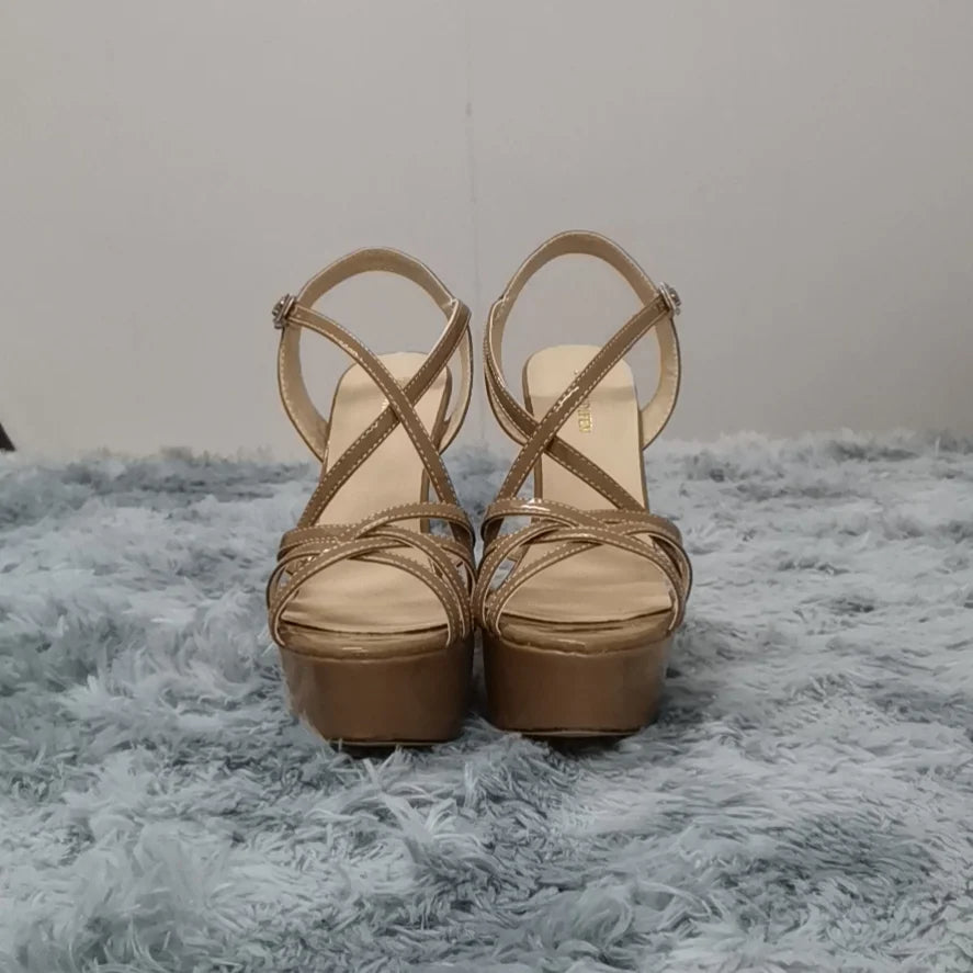 Scharlachrote Luxe-Heels