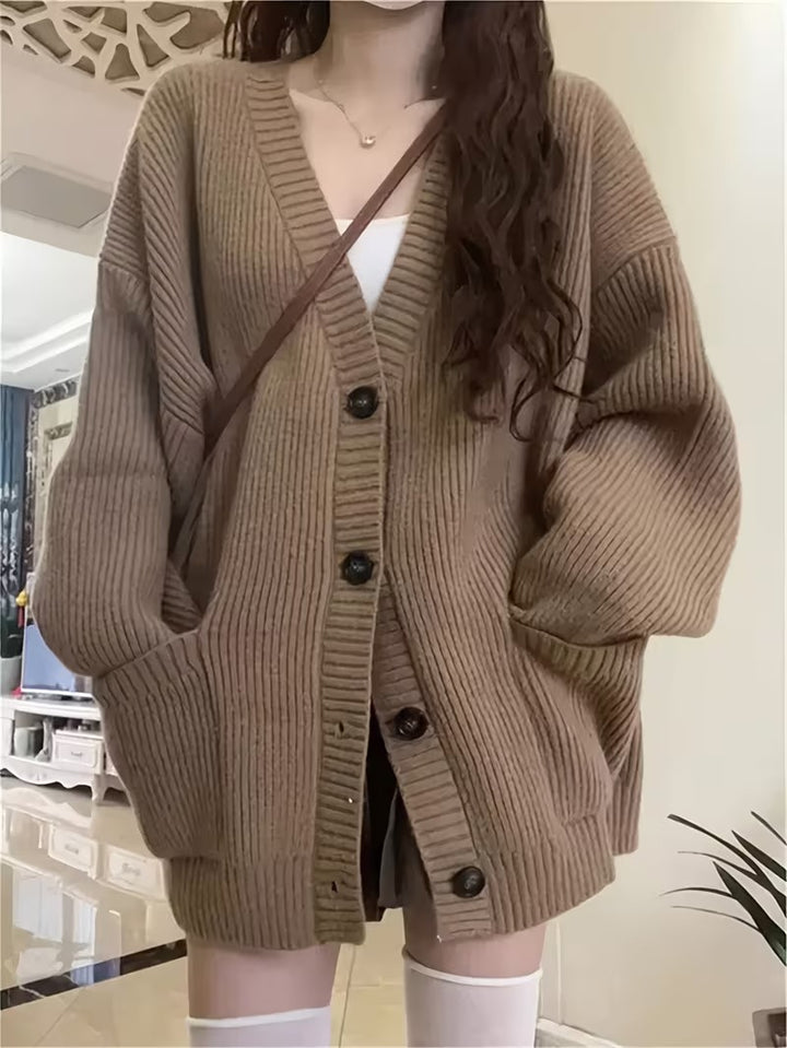 The Elowé Relaxed Knit Cardigan